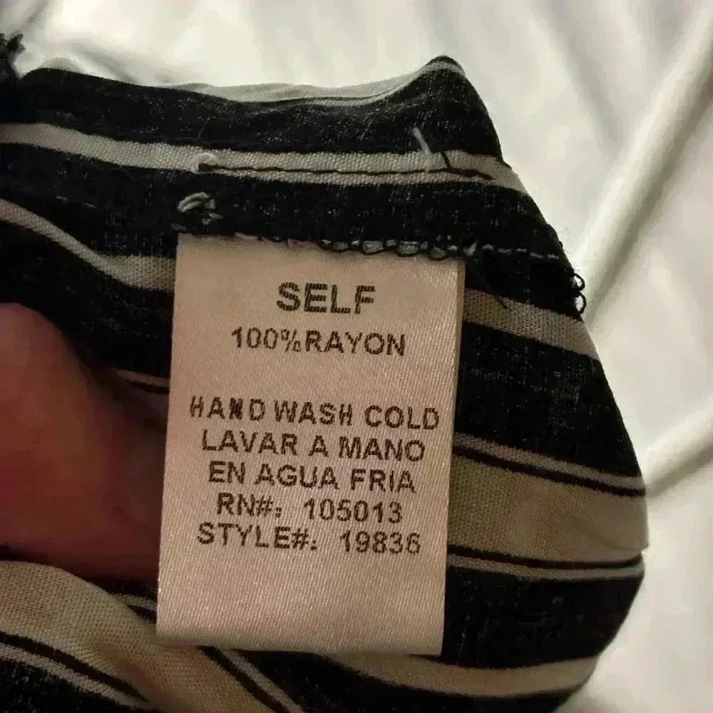 Womens size medium savanna Jane brand shirt, #O508 - Picture 4 of 4